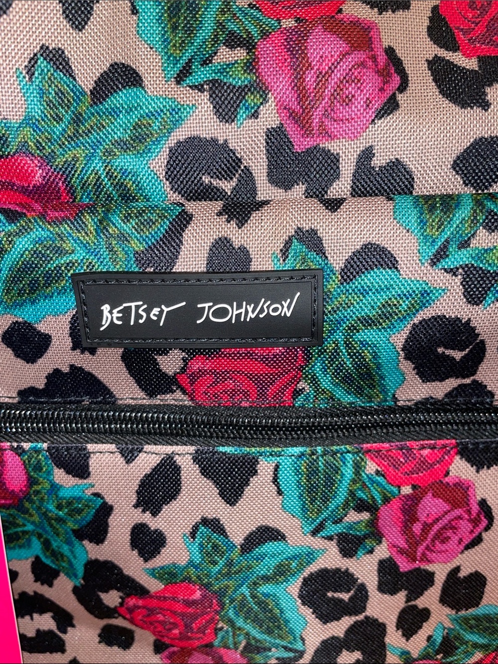 Betsey Johnson Travel Bag • Weekender Duffel • Leopard Rose Print • Rare - Picture 7 of 7